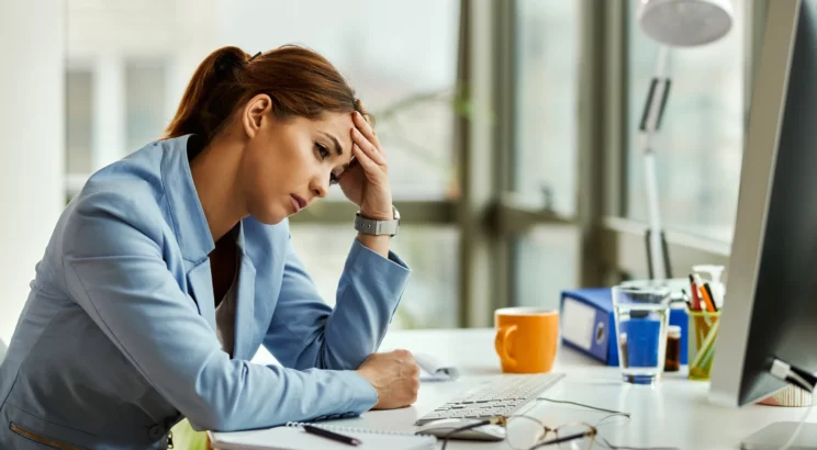 How to Train Your Inner Voice to Appreciate Solitude and Silence Negative Thinking